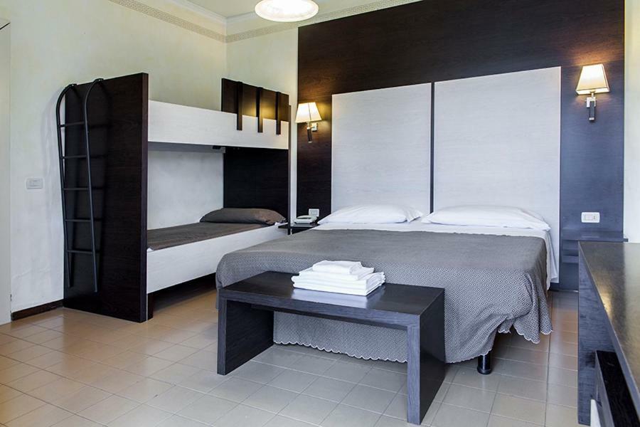 Hotel La Palma Λίντο ντι Καμαϊόρε Εξωτερικό φωτογραφία
